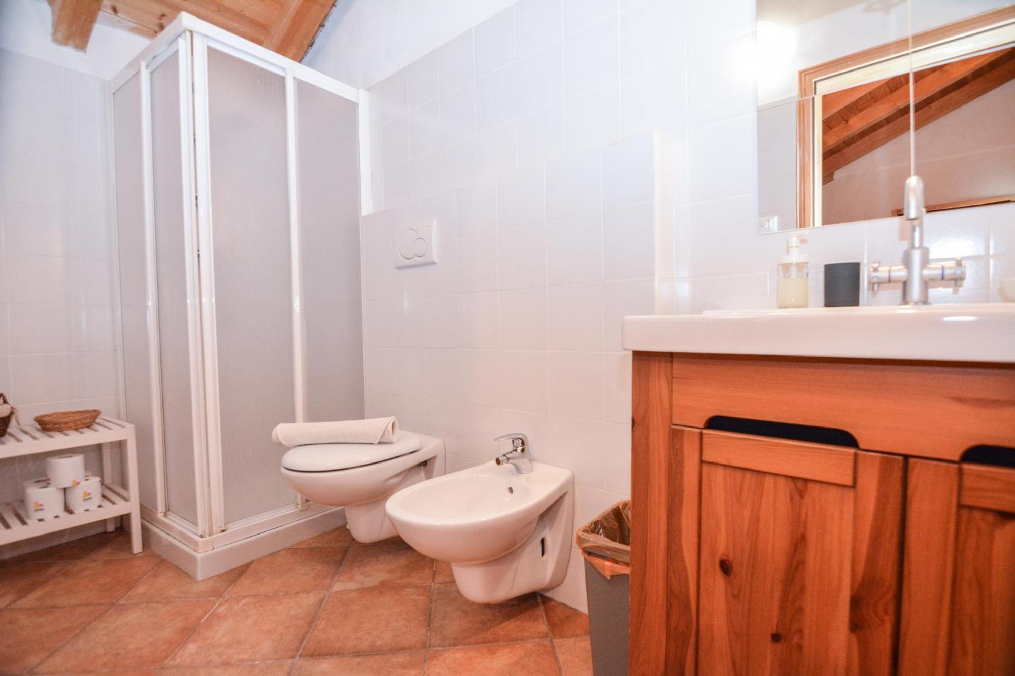Agritur Airone Bed & Camping Levico Terme Quarto foto