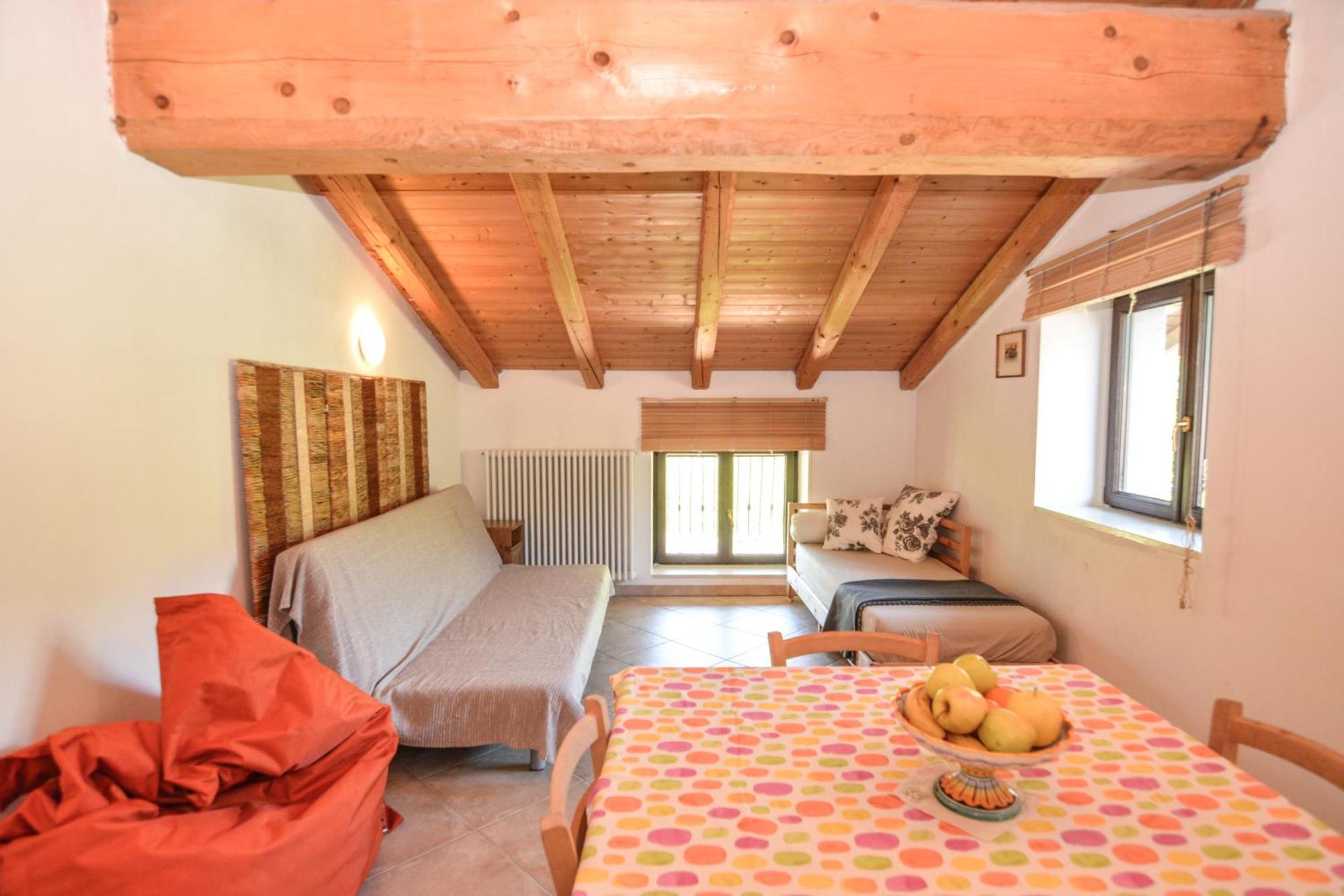 Agritur Airone Bed & Camping Levico Terme Quarto foto